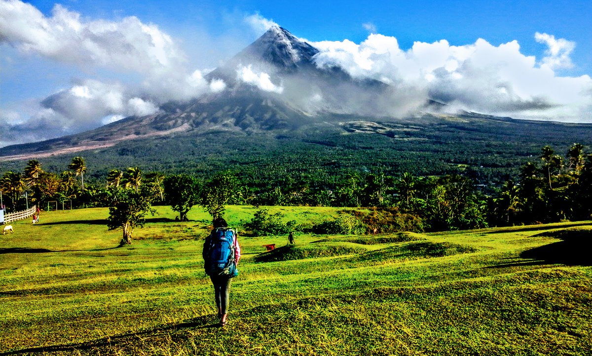 FloRabino's tweet photo. If you re going through hell, Keep going.  -Winston Churchill  

#TravelPh #PhillipineFirst🇵🇭 #Bikol 
#TitaNgBikol #FunSharing #MtMayon #volcano

PCTO:  Kap Okkida https://t.co/SHz1513BWR