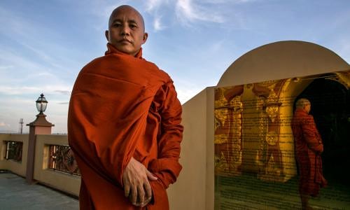 syedsharfulanam's tweet photo. #Rohingya massacre in Arakan (Renamed Rakhine) FORMERLY #Rohang in Burma:
It only takes one Senior Burmese Army General: #GenMinAungHlaing to start massacre of #ArakaneseRohingyas actively supported by #AshinWirathu, the terrorist Buddhist Monk and Civilian lackey #AungSanSuuKyi https://t.co/CqaUnjMrl9