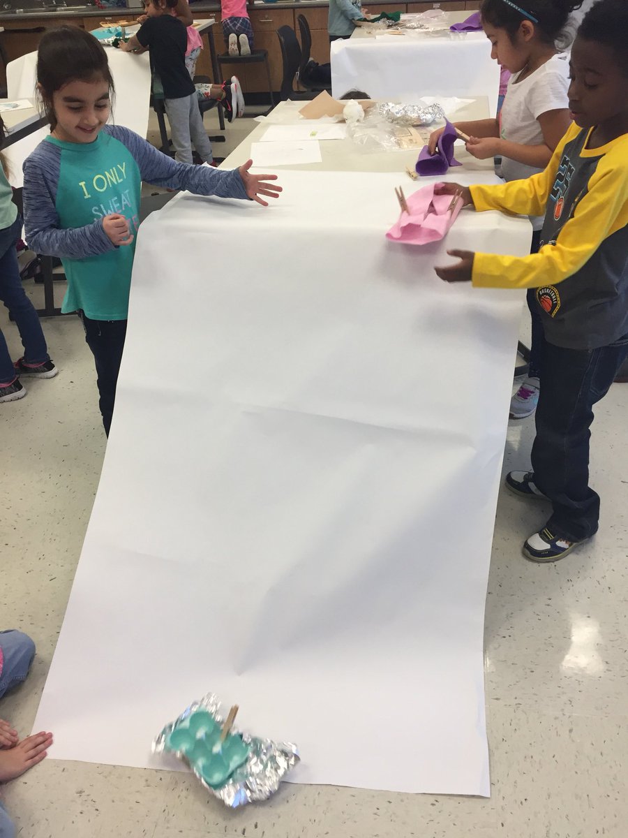 camey_stem's tweet photo. Kinder engineers explored, designed, and built the fastest sled they could. #frictionisnotourfriend #engineeringdesignprocess #Cameypride @Camey_ES https://t.co/lLKWcC13Cl