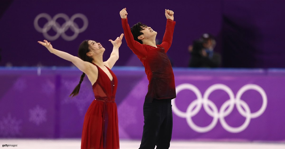 TeamUSA's tweet photo. Join us in congratulating Olympic #BRONZE medalists @MaiaShibutani and @AlexShibutani!! 🙌 🎉

Say congrats ➡️ https://t.co/ppYhpBLk5w https://t.co/ADLoyb4sXG