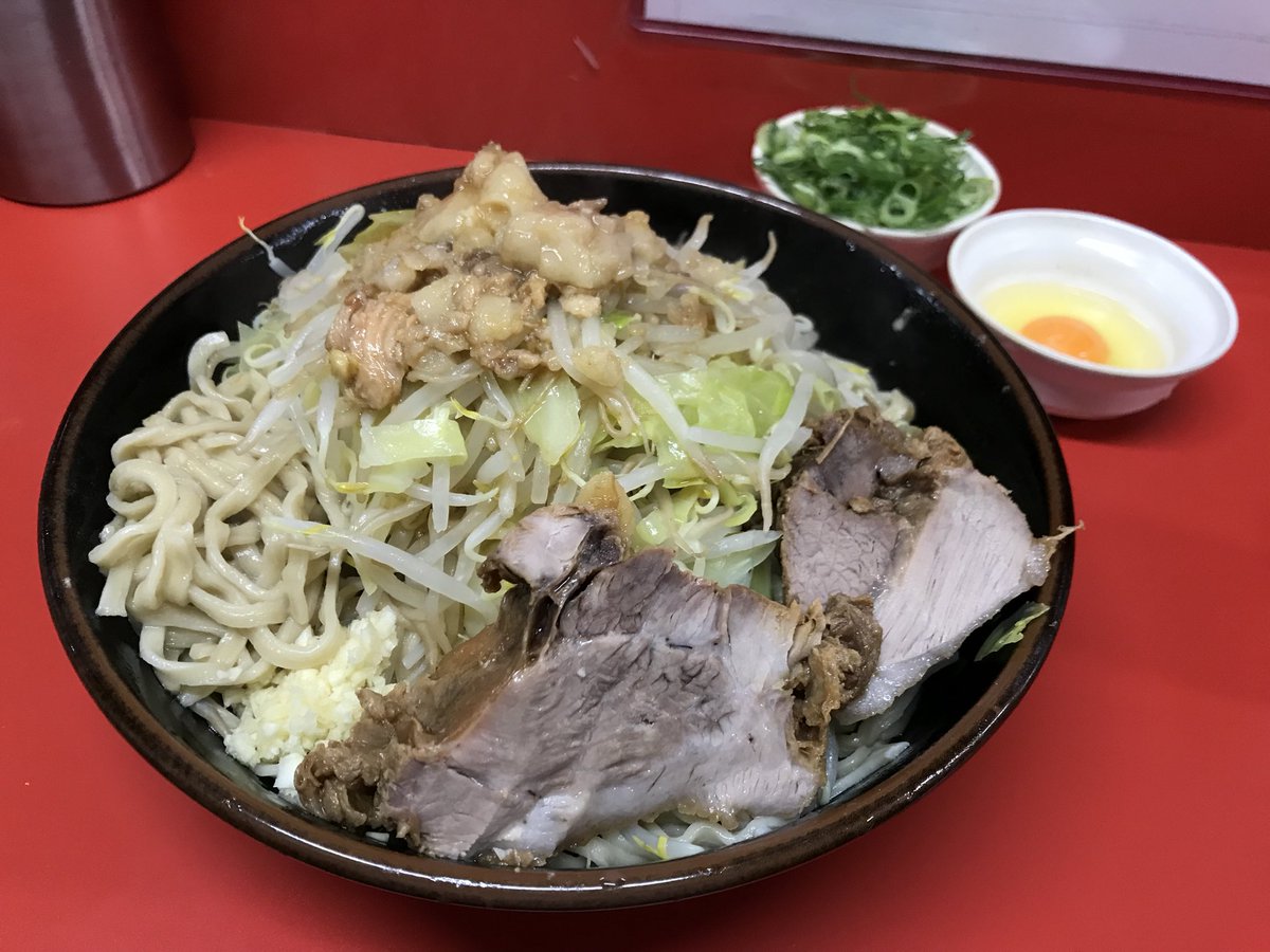 ট ইট র オラㄘん ラーメン二郎めぐり 京都 大汁抜きニンニク少しアブラカラメ九条ねぎ生たまご で二郎アプリにチェックイン 2回目の来店 計 350 チェックイン T Co Vok3bhzziw ラーメン二郎アプリ店 Ios版 Twitterでシェアする 機能