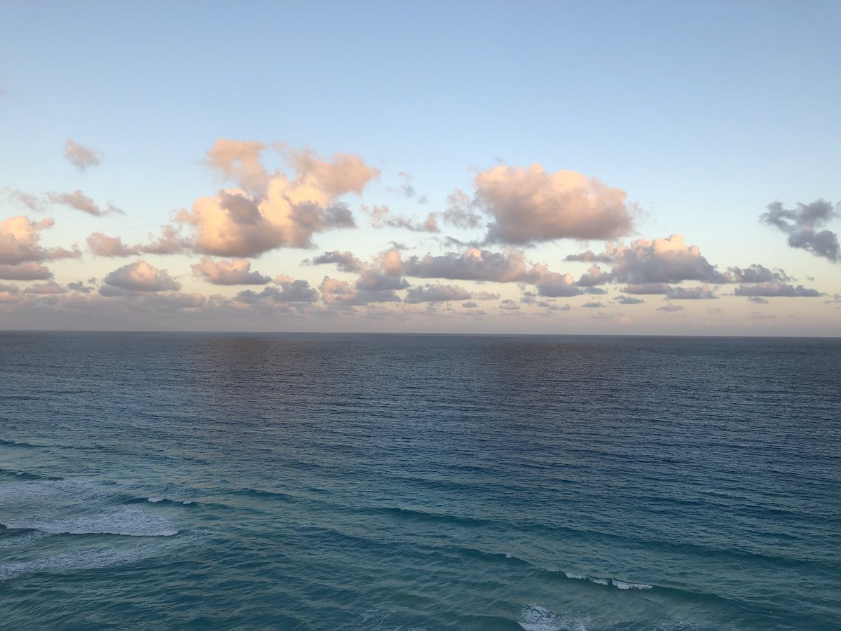 TKallman's tweet photo. Batteries recharged after long weekend in @JWCancun  VERY nice people there! https://t.co/2CbAVUtLyb