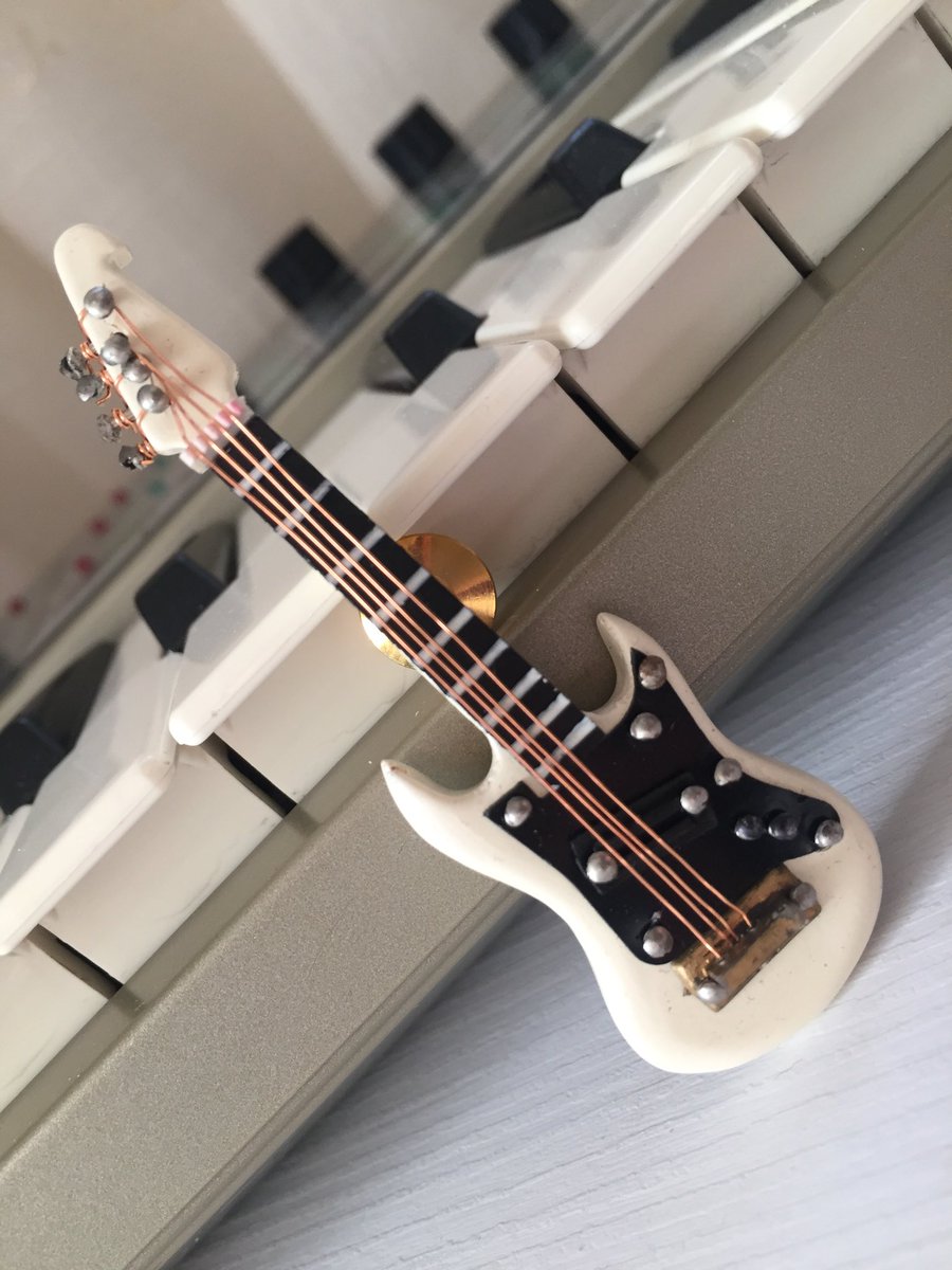 brickmx's tweet image. Bass #BrickStudio 🎶