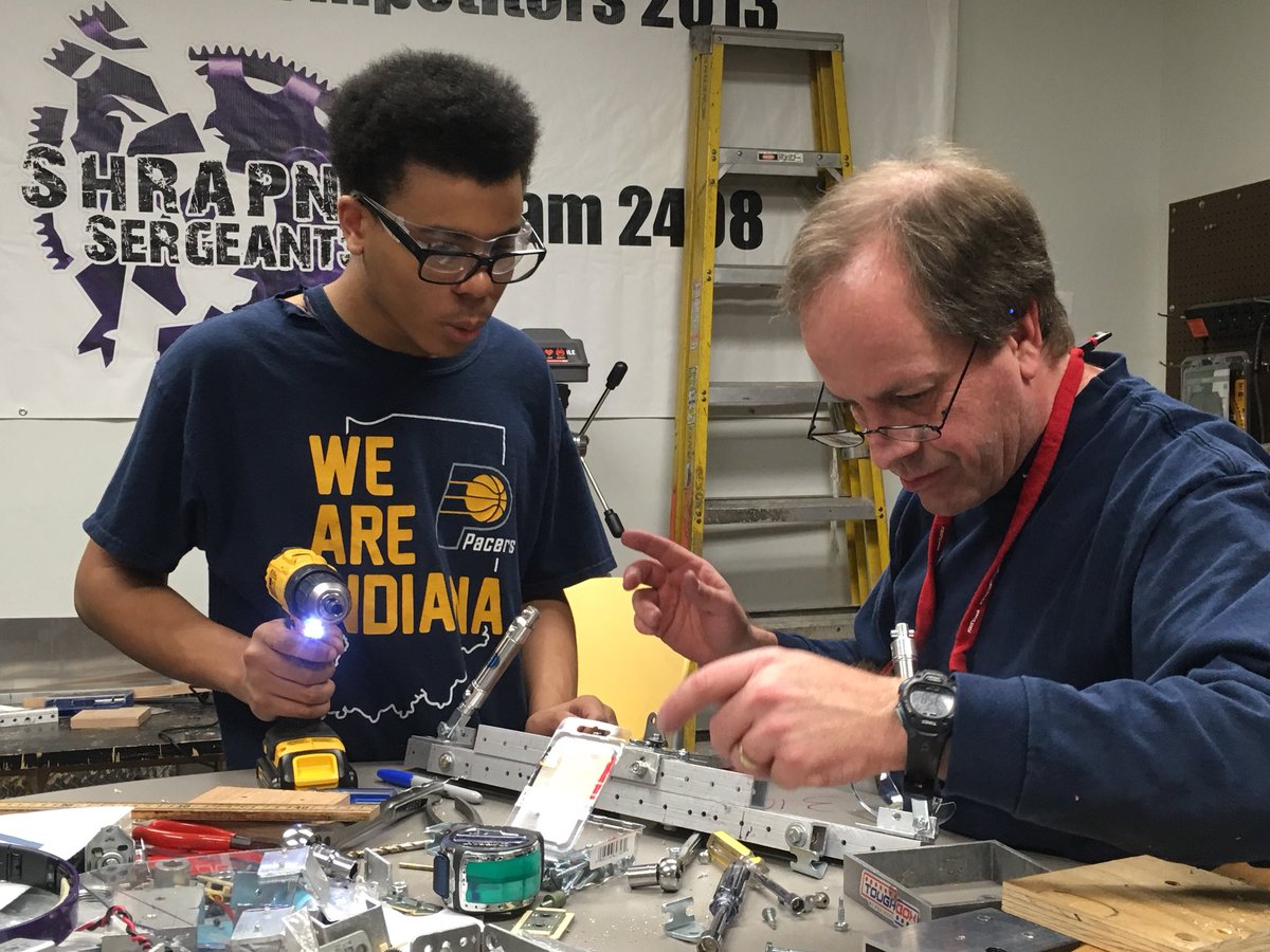 team2408's tweet photo. Robotics never sleeps #stopbuildday #omgrobots #frc #FIRSTPOWERUP https://t.co/d02cLe7x2V