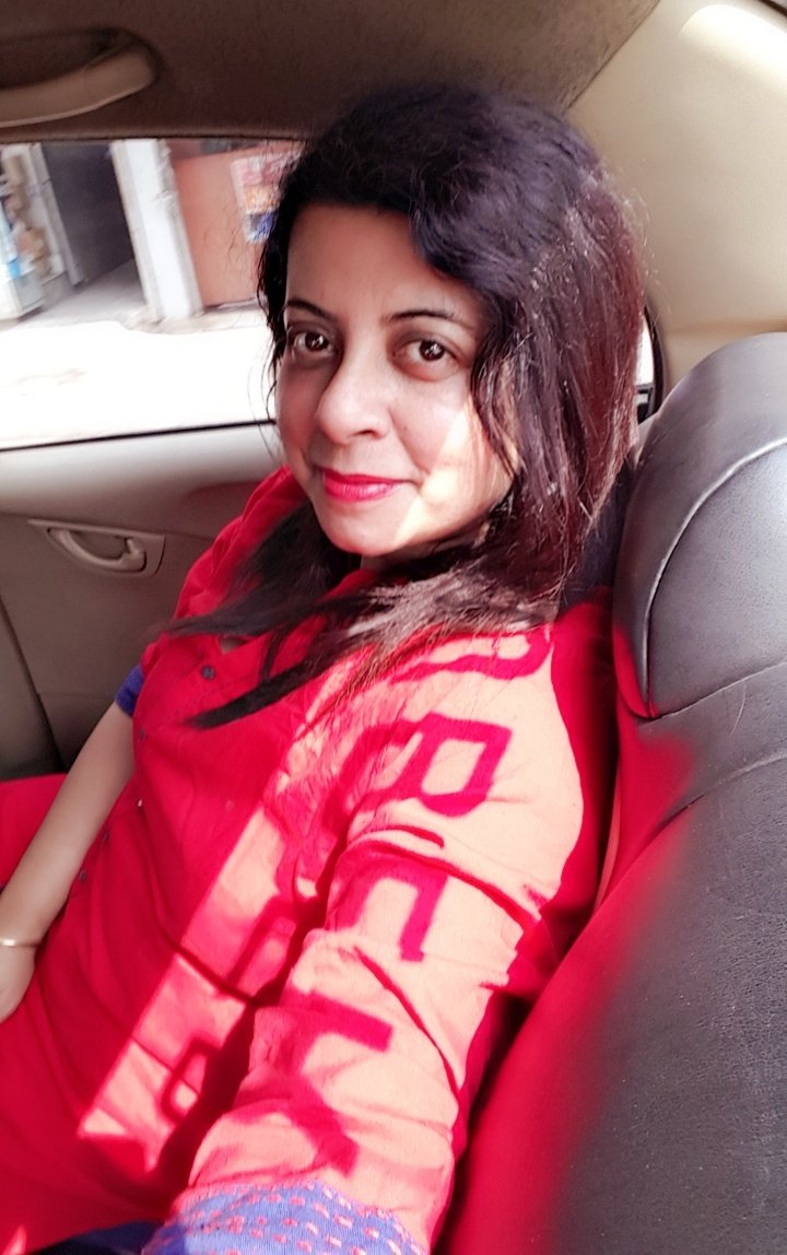 arpita_dg's tweet photo. Tuesday #Red ❤ https://t.co/thKx1N0f6T
