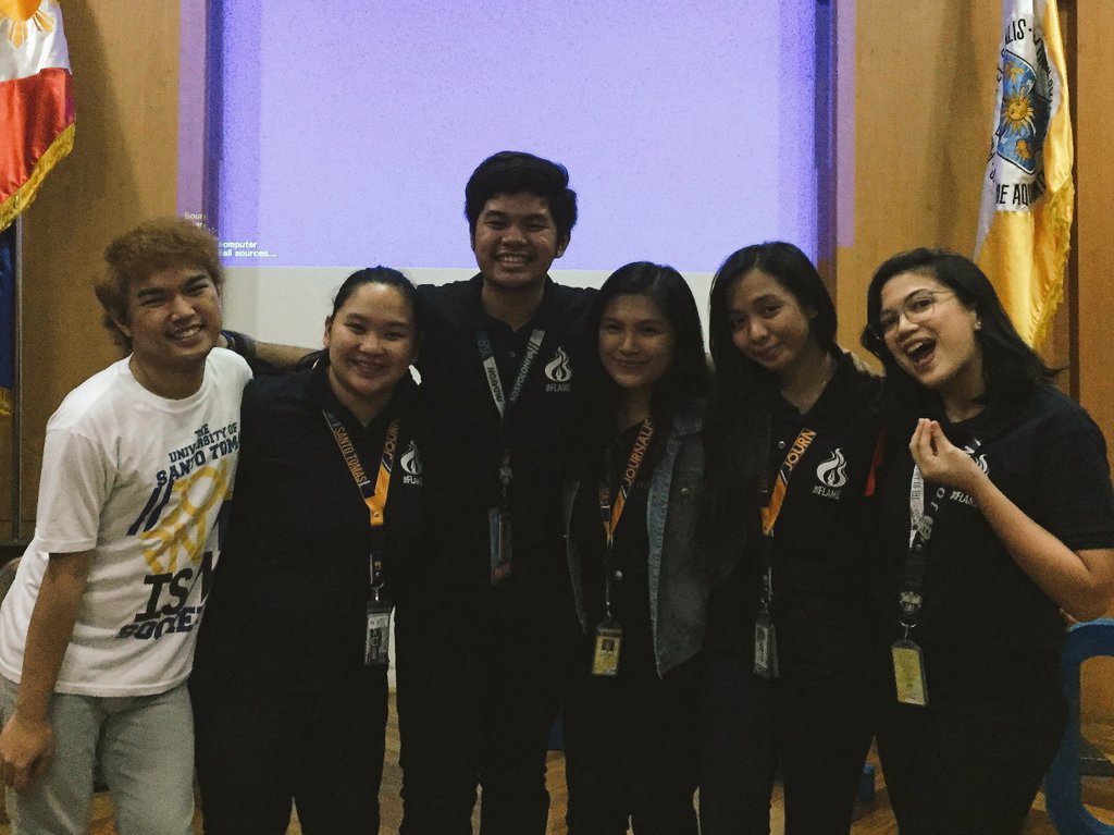 HelloThisIsAdam's tweet photo. With this awesome team. Proud of these people! 📝 #TeamFaces
📷(c) @Raider0621 https://t.co/UllvwqyfFY
