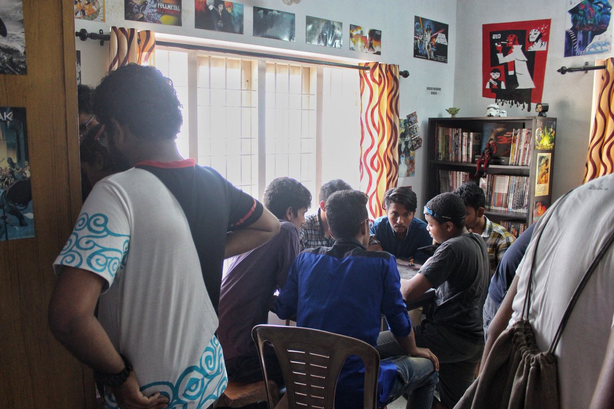 KeralaComics's tweet photo. The #BlackPanther celebrations was really fun at @comiccollectiv3  and here are the pics from the event filled with superawesome #cosplays #boardgames and #blackpanthercomics !! See the full pics: https://t.co/qUr2W6Pxb1
#marvelcomics #killmonger #kochi #kerala #comiclibrary https://t.co/hPwRETWVGW