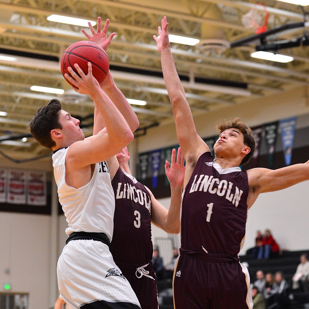 druewolfe's tweet photo. @Hunter_strait5 @ZKluver and the @ACHSboyshoops @ankeny_jaguars  battle with DM Lincoln to advance in sub state #basketball #iahsbkb https://t.co/lR7kgaWsz3