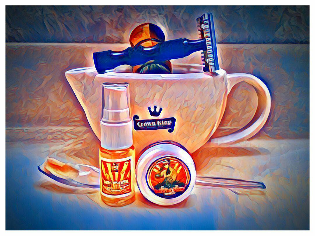 LettuceRemember's tweet photo. #SampleWeek #PremierSOTD with "Propaganda" Shaving Soap and Aftershave by Dr. Jon's Soap Co. @DrJonsSoapCo ~ Scuttle by Phoenix Shaving @Douglas_Smythe ~ "The Don" Razor Handle by @paragonshaving #WetShaving https://t.co/BYpHSBEgQE