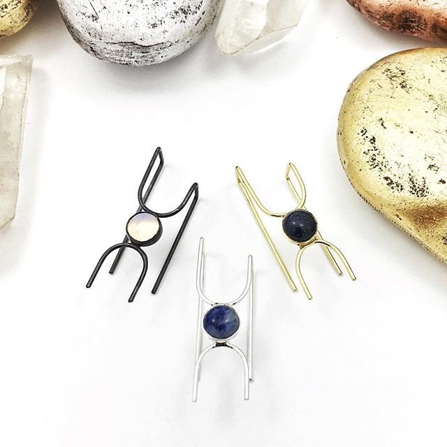 With 45 different combinations of finishes and gemstones available, you can make these double piercing earrings truly yours. 
#doublepiercingearrings #anvilagate #bohochic #bohemianjewelry #classyedgychic #edgyboho #downtownboho #notsoshabbychic #threaderearrings