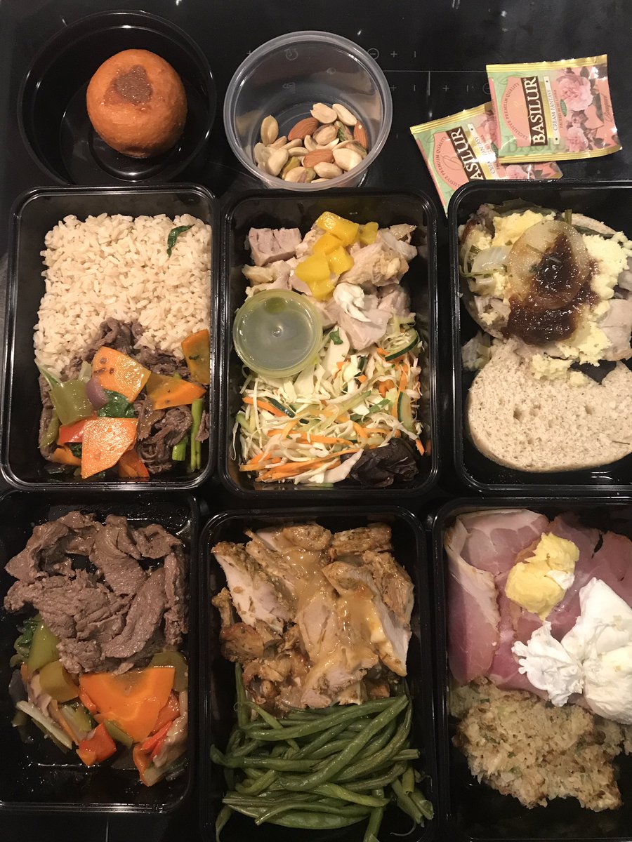 beaistan's tweet photo. Eating healthy means eating smart. It doesnt mean starving yourself to death. @DDietph #ilovedd 😋😋 https://t.co/bJxFzQETmI