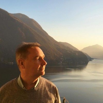TanjaKleinPR's tweet photo. Super hot topic – at least we think so! What do you think about volcanic wines? Hot or not?  #volcanicwines #hotornot #tanjakleinwine #passionateaboutwine #winewinewine #winelove #volcano #wine #tanjakleinpr https://t.co/Ai6Nn3eRU0 https://t.co/gnPXToGZLc