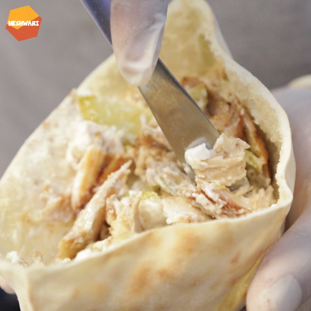 Meshwarieatery's tweet photo. Mixing it up!
Try our delicious chicken pocket shawarma!
لذتها بخلطتها !!
Visit #meshwarieatery today in #abudhabi or for deliveries call us on ☎ 🚗  02 634 2586/ 8338 Khalifa Street branch, 02 679 4734 Salam Street branch &amp; 02 3092804 Al Wahda Mall! https://t.co/KZyuR1IvL4