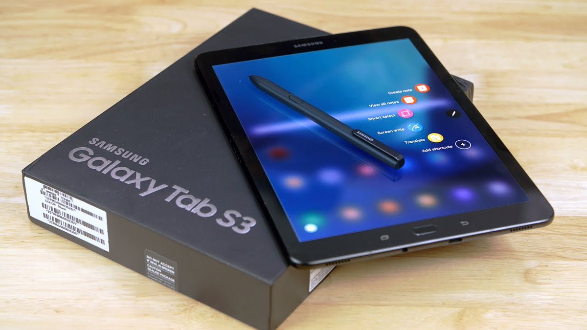samsungners's tweet photo. Nuestro Fanboy de @Apple vuelve a probar un dispositivo de @SamsungEspana, ¿Conseguiremos traerlo al lado luminoso? Lee aquí su opinión sobre el Samsung Galaxy Tab S3 https://t.co/6JeP0LzvGB #Tablet #iPad #Samsung #Apple #Android #Netflix #Electronica https://t.co/XxF2cTSjZ1