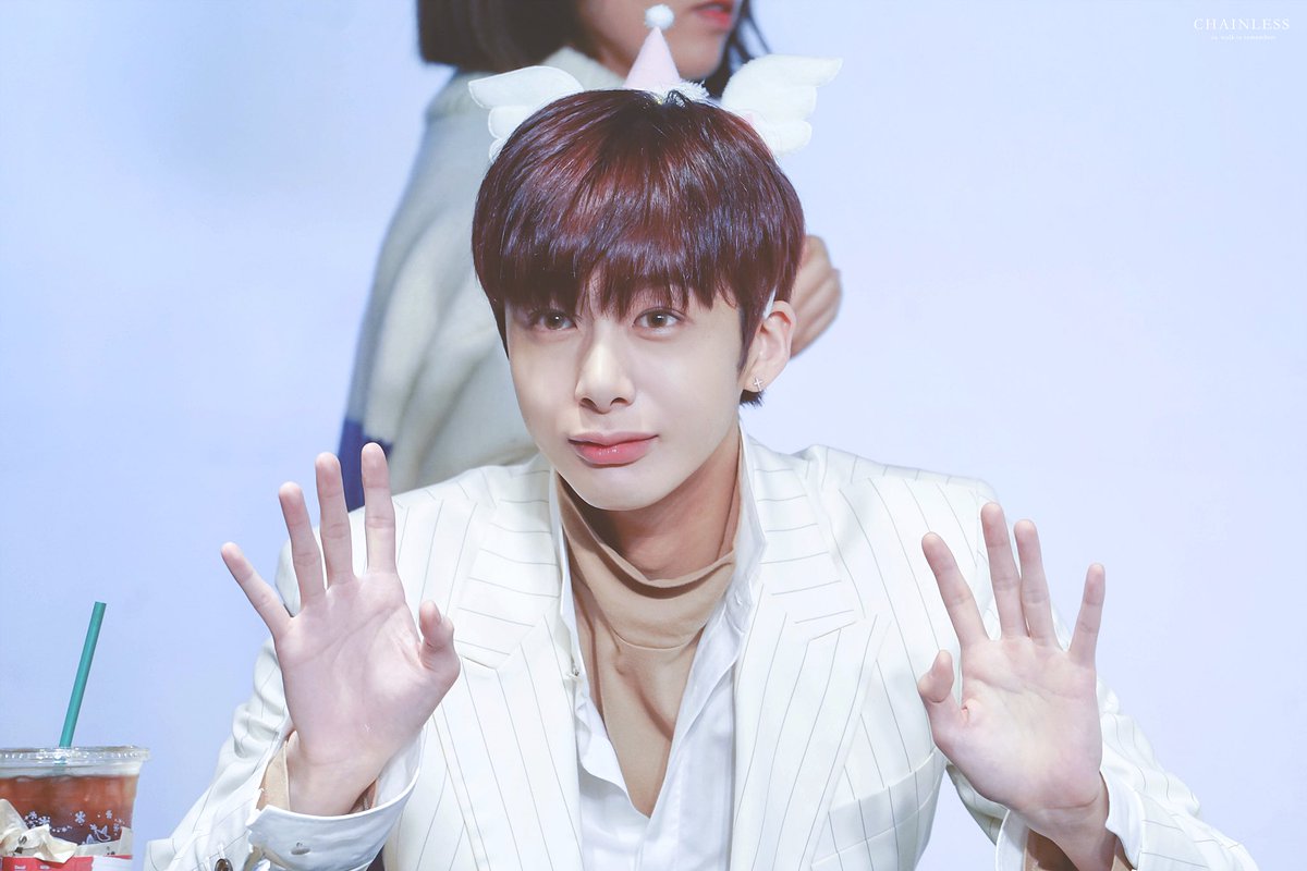 Chainless_HW's tweet photo. 171203
#몬스타엑스  #MONSTA_X 
#HYUNGWON #형원
@OfficialMonstaX https://t.co/MwVDeY95mw