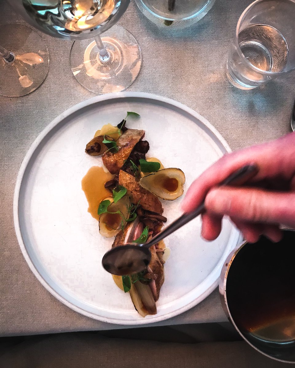 JotainMaukasta's tweet image. Tähtisadetta - Frantzén ja Grön.
#http://www.jotainmaukasta.fi/2018/02/20/michelin-ravintolat-frantzen-ja-gron/ #ravintolagrön #frantzén #Michelin #michelin-ravintolat