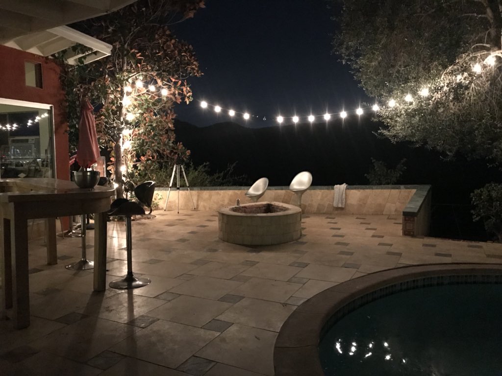 4thBlockConf's tweet image. #4thblock stops in Hollywood Hills to connect with the #Blockchain community.