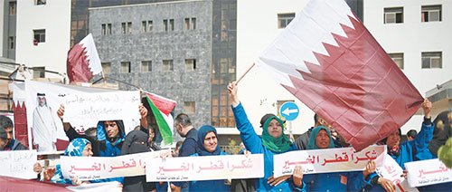 Qatar_Tribune's tweet photo. #Qatar's #Gaza reconstruction panel chief unveils grant details---
Chairman of the Qatar's National Committee for the Reconstruction of Gaza HE Ambassador Mohammed al #Emadi has revealed details of the disbursement of the recent Qatari grant of QR31 m...
https://t.co/qr8mqeIPMe https://t.co/ceoUGUfjAG