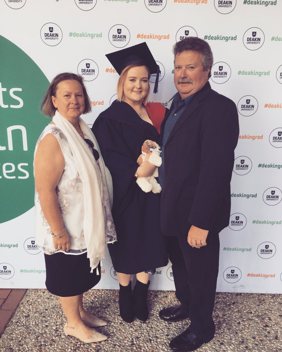 naomityrrell18's tweet image. I flipping did it 👩‍🎓 #ThankYouDeakin #DeakinGrad #WhoKnew
