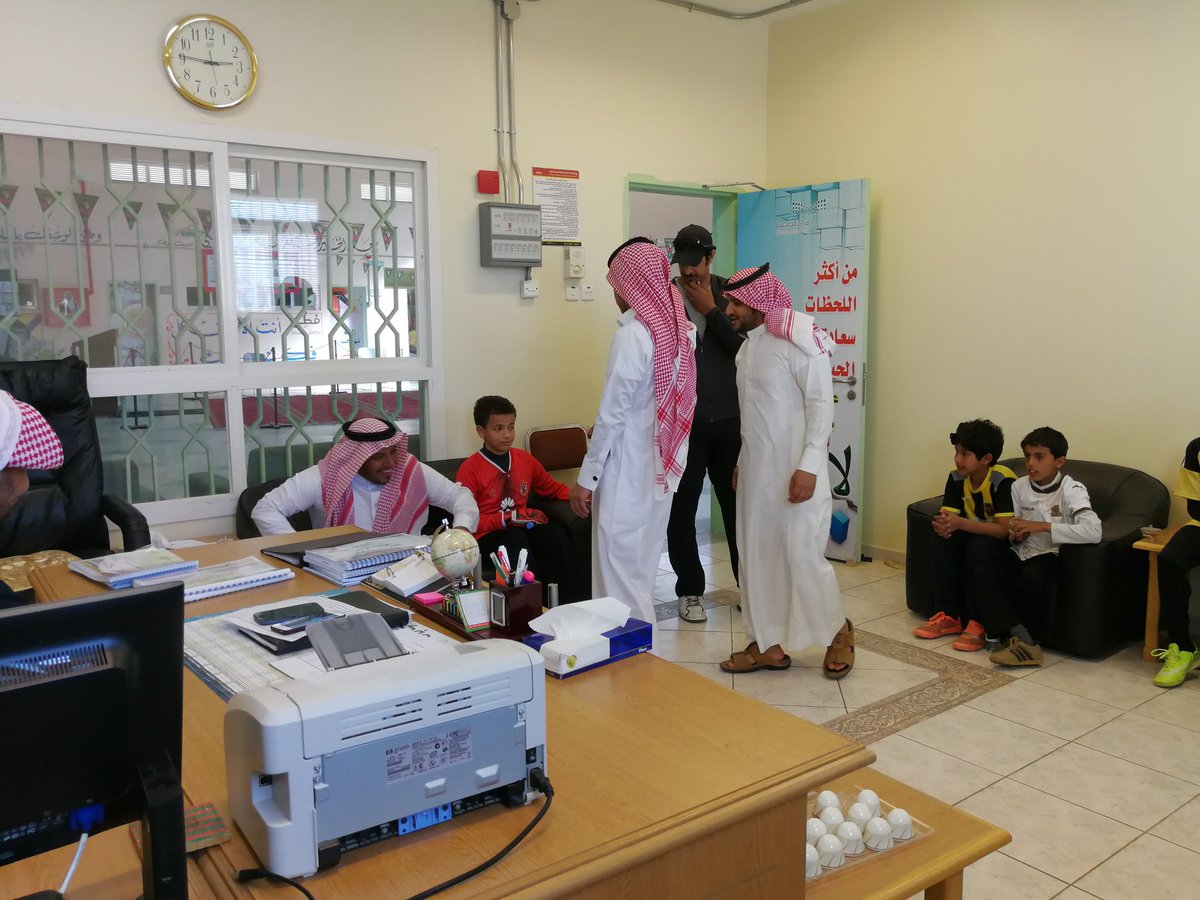 alaossae's tweet photo. ضمن برامج التوعية الإسلامية استقبلت
مـدرسـة #العوصاء وفـداً مـن مـدرسـة
@aldar291341 الابتـدائية بـإشـراف
أ. عبدالعزيز الخديدي و أ. ماجد النفيعي
وقد أجريت مباراة كرة القدم بين طلاب
المدرستين وانتهت بالتعادل الإيجابي ٢/٢ https://t.co/KJtsiMiqwE