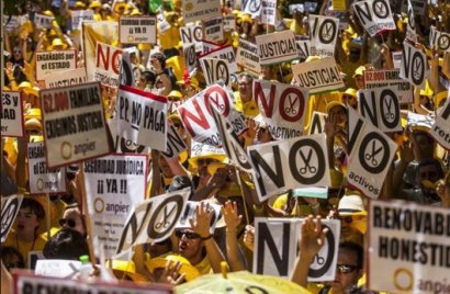 Solartys's tweet photo. 📢 @ANPIER_Asoc pide a Rajoy que restaure el daño causado a los pequeños #productores #solares. 

👉https://t.co/Rsq7YWYE4d vía @ERenovables https://t.co/rSAN8fvkRZ