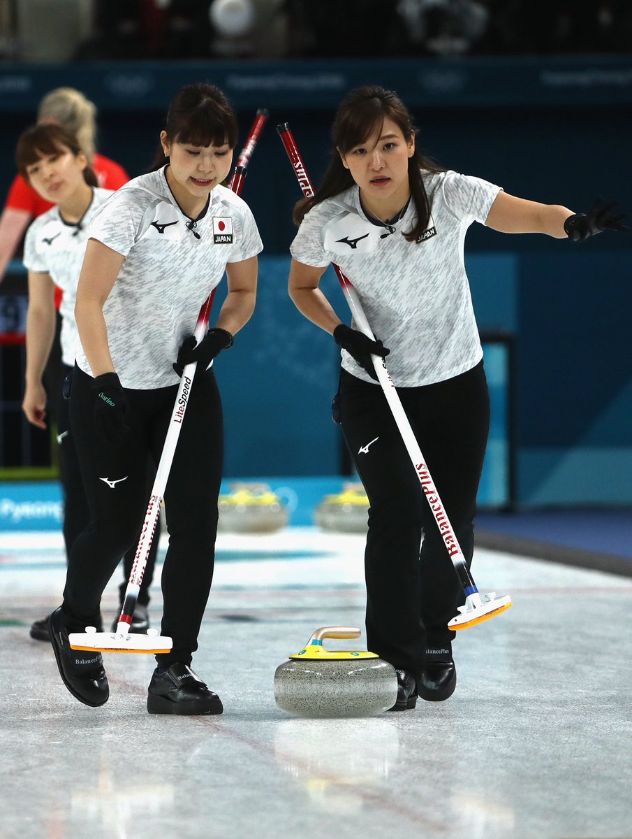 カーリング女子 日本3敗目 準決勝進出は持ち越し カーリング女子 日本3敗目 準決勝進出は持ち越し