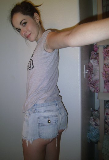 tinyteentara tweet picture