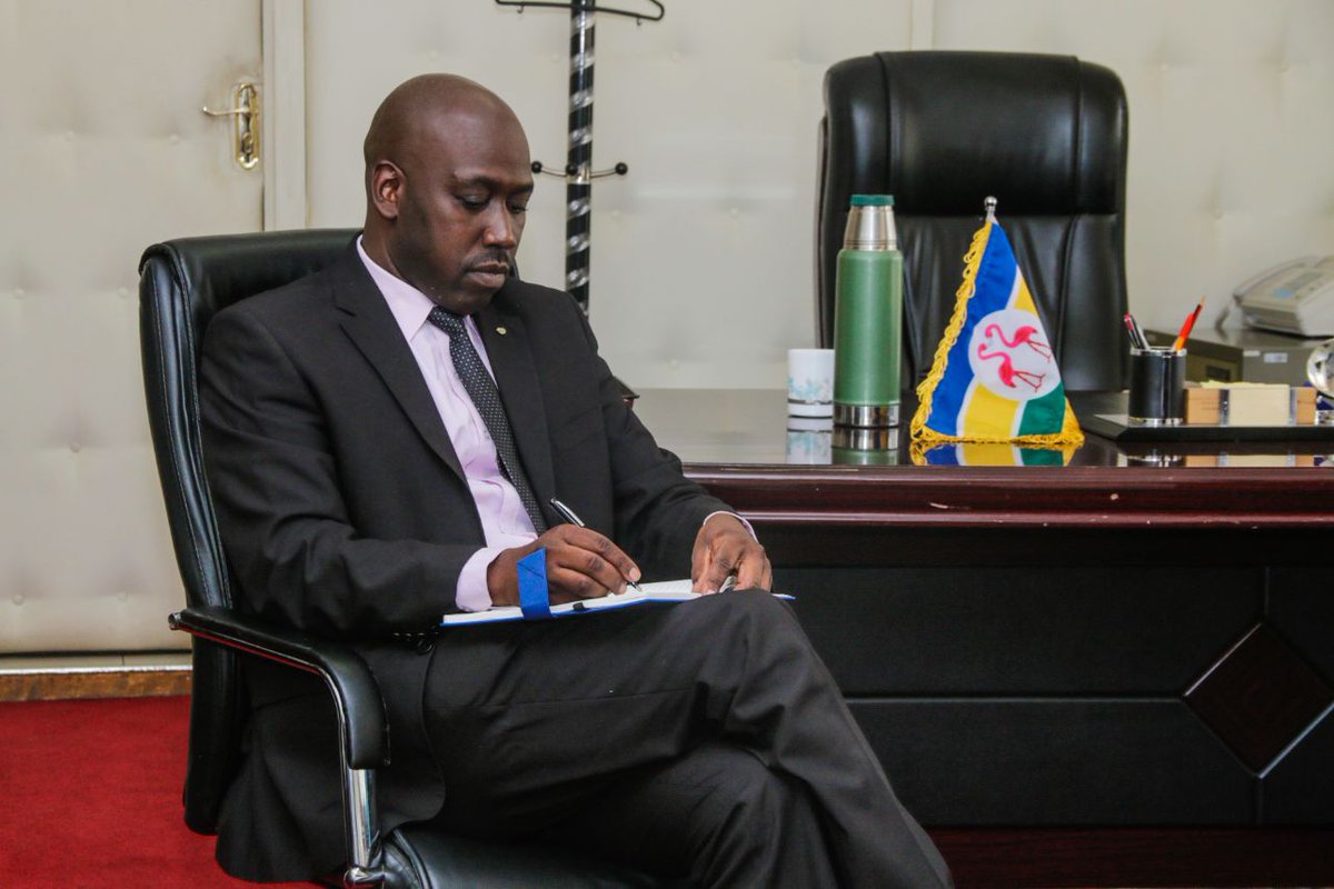 I met Swedish investors from Universal Marketing Enterprises Catalyst Group who intend to set up small waste processing plants in Nakuru.

Technology to be used will burn all waste from dumpsites and convert the residue into energy and construction materials.