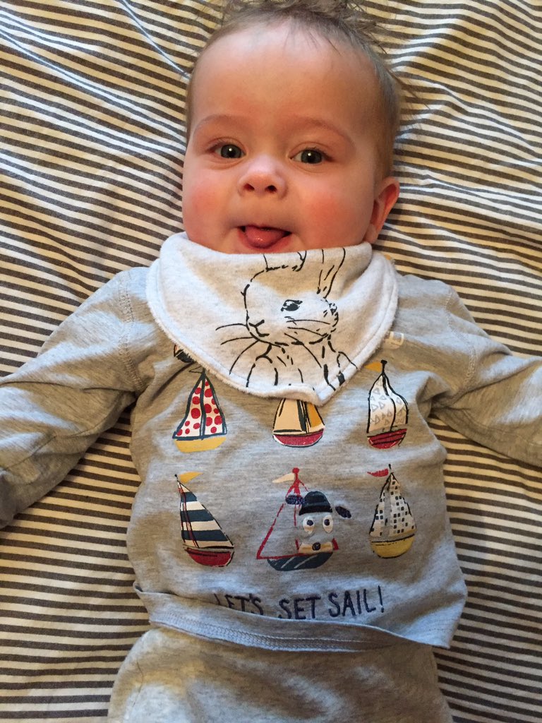 native_grey's tweet image. Everything is grey today!! #nativegrey My little helper is grey too!!