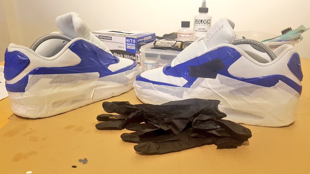 DesignzDizzee's tweet image. From all white to this👌🏿 Jamaican colours 🇯🇲 #Nike #airmax90s #customtrainers #Jamaicantheme #dizzeedesignz #lovingtheseones