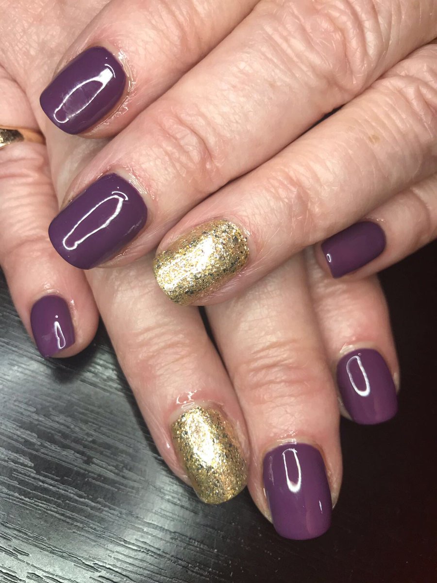 pureholmeschap's tweet photo. Manicure by Katie #thegelbottle #holmeschapel https://t.co/Zvaqea2ZX3