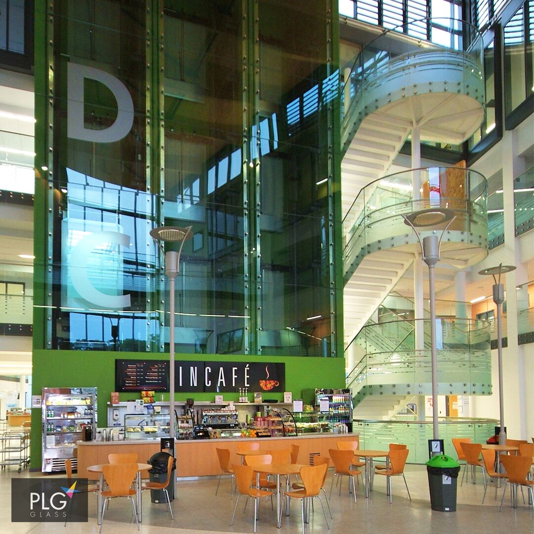UnitedGlassGrp's tweet image. Re fitting this year? How modern architectural glass can refresh your commercial space ow.ly/xfV830icbNu #Refits #Commercial #architectural #UKBiz @plglass