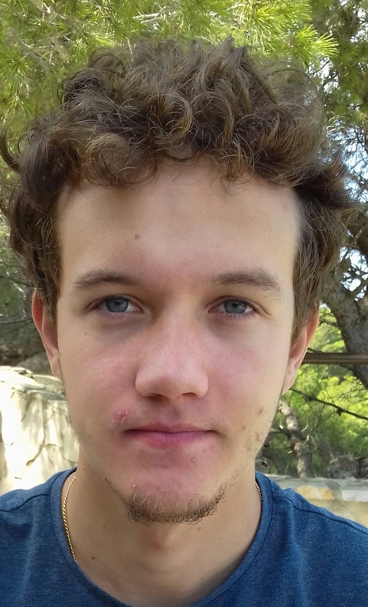 C_Francesiaz's tweet photo. How to optimize a sampling at the national scale to estimate #lapwings population size in winter ? New student to help us design future sampling strategy. Welcome David ! #samplingdesign #RéservedeChanteloup https://t.co/DU3zgZLhtH