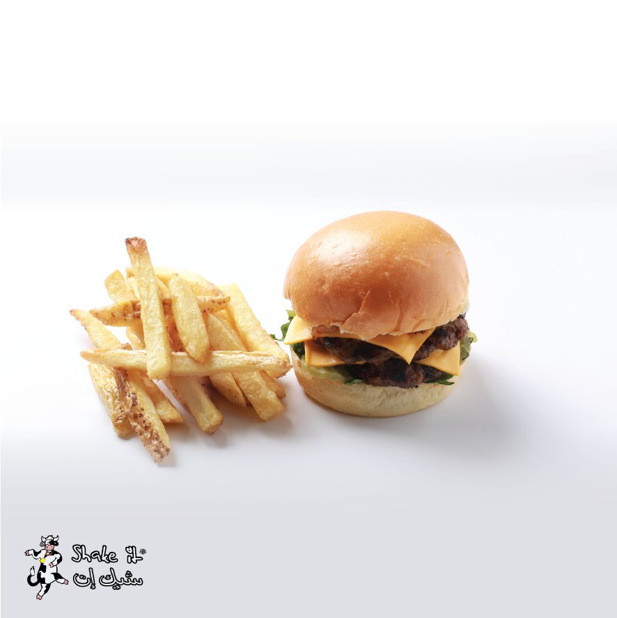 Shakeit_KSA's tweet photo. • لماذا اللحم البقري؟ 
لذيذ✔️
مصدر للبروتين وفيتامين B12✔️ https://t.co/Xn3AdrFBkH