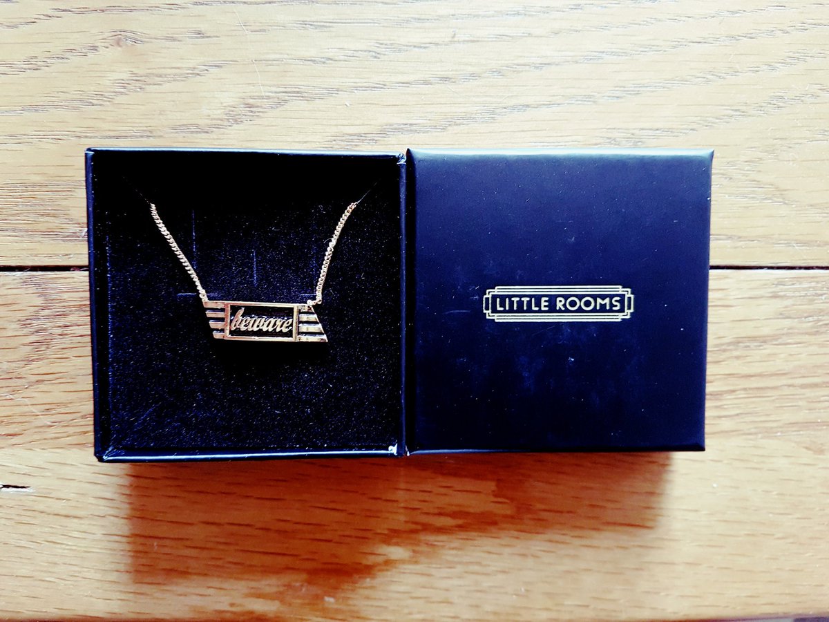 Miss_Saffron_'s tweet photo. The gift of gold from my potential sub. Happy lady <3 https://t.co/Kt1iUUoNtB