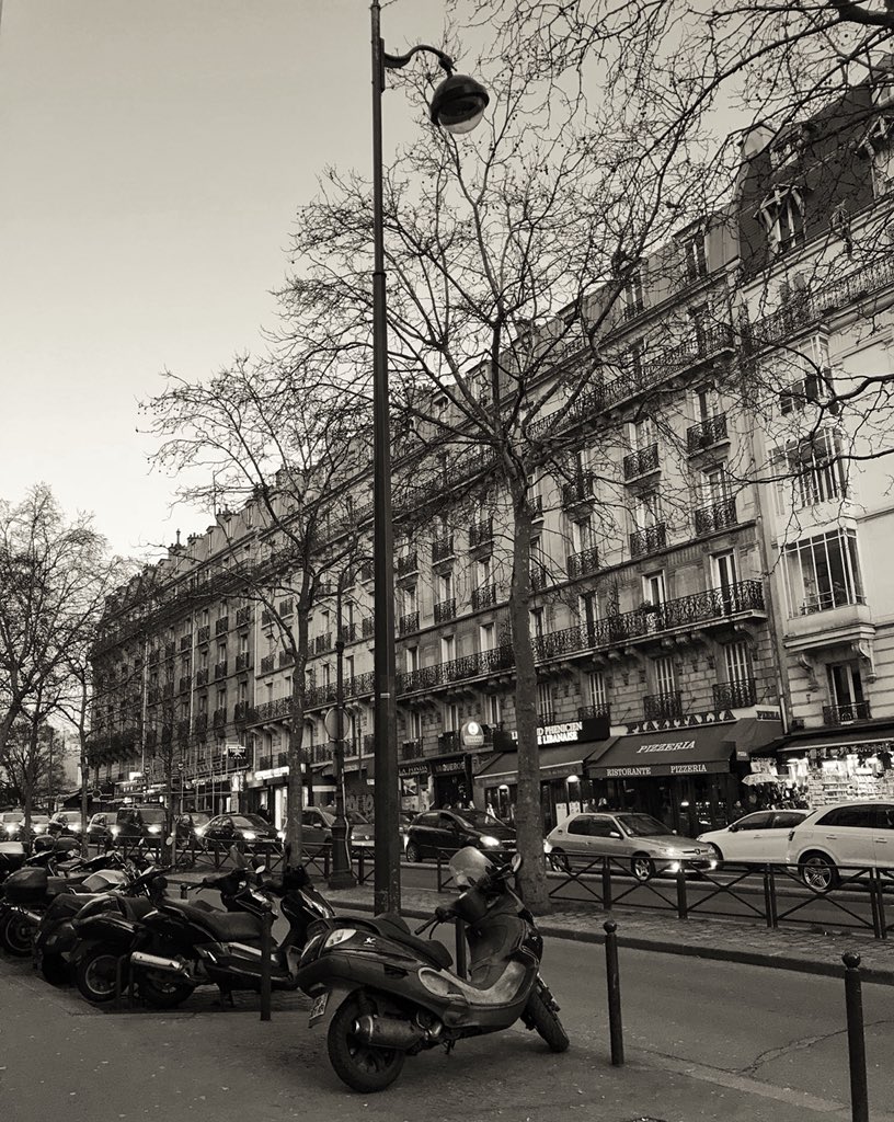 natpersoglio's tweet photo. ‘We’ll always have paris.’ #Howardkoch 🇫🇷 #paris https://t.co/2sn03AllBy