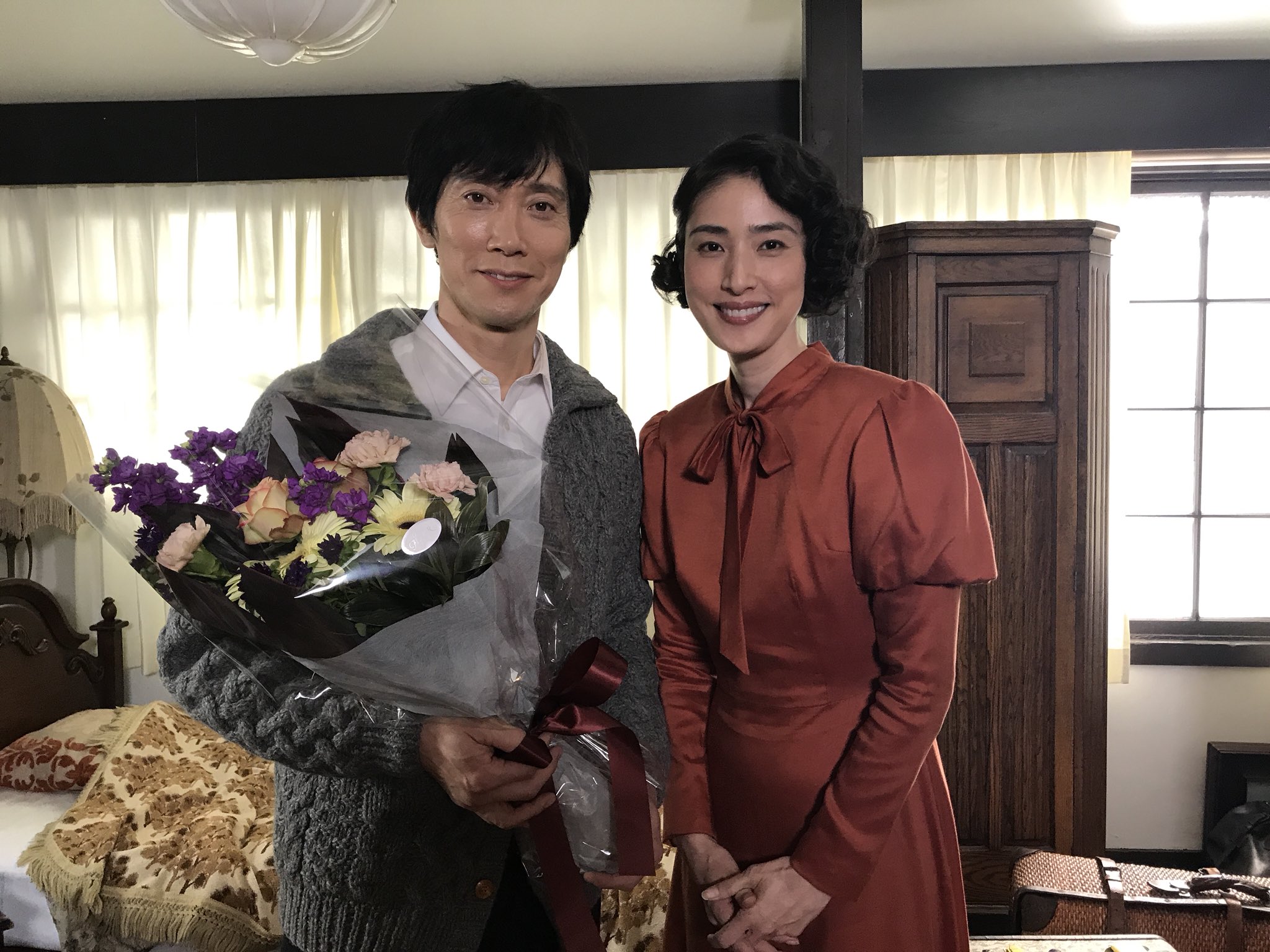 Ytvドラマ 公式 Ar Twitter いよいよ今週金曜夜9時 天才を育てた女房 世界が認めた数学者と妻の愛 信じ合う夫婦の愛が 世界を驚かせる 奇跡の愛の物語 天海祐希 佐々木蔵之介 Ytvドラマ 公式 Ar Twitter いよいよ今週金曜夜9時 天才を育てた女房 世界が認めた数学者と妻の愛 信じ合う夫婦の愛が 世界を驚かせる 奇跡の愛の物語 天海祐希 佐々木蔵之介