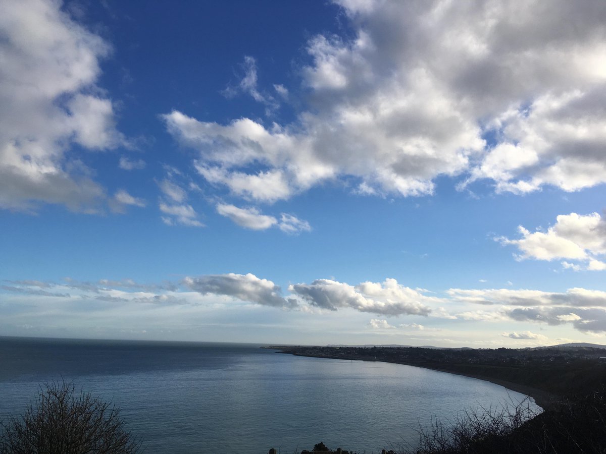 ApartoStudent's tweet image. Lovely weather for #BinaryHub Brey to Greystone walk on the weekend! #tb 😍