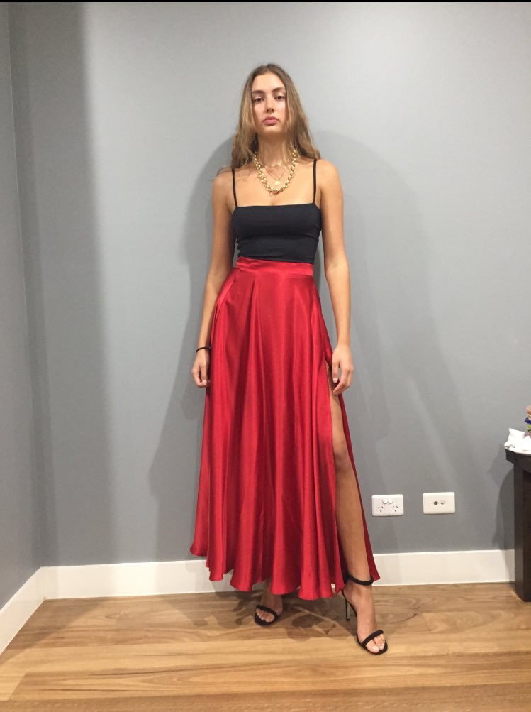 nncyclothing's tweet photo. The Ultimate Cool Girl Leyla Cross in the NNCY Lady Sorrento Skirt #silk #ootd #ethical #shopmycloset  https://t.co/f7JAgDFWUs https://t.co/lAEz90Uv4V