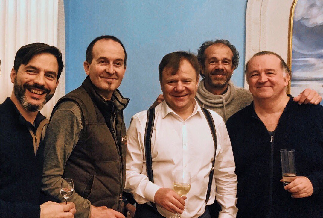 Ce week-end nous étions à Chelyabinsk ❄️
Il faisait tellement froid que nous avons du faire un feu sur scène ! Feu que nous avons retrouvé au travers de ce public Russe incroyable 🔥
📸 : Nous avons eu l’occasion de rencontrer le saxophoniste Igor Butman (Moscow Jazz Orchestra)