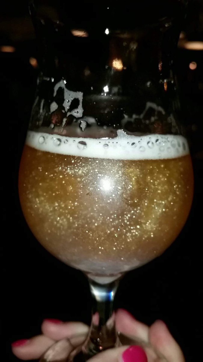 gammagum's tweet photo. Glitter beer at #alestars @localtaphouseSK @TwoBirdsBrewing ππΊπ https://t.co/SsrvCHs0ri
