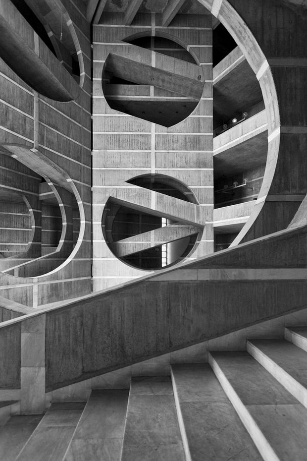 Celebrating architect Louis Kahn on the day of his birthday.
Pictured, Bangladesh’s National Assembly Building captured by photographer Naquib Hossain