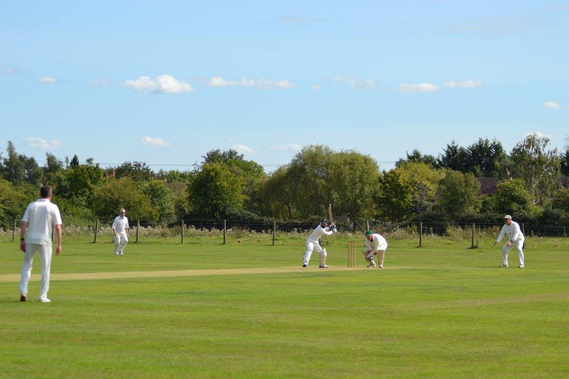 PeopletonCC's tweet photo. #2017Recap: Picture from the season. #WorcestershireHour #PCC #GetInspired #GetInvolved @worcpic #Peopleton #Cricket https://t.co/qlCWNmhF1N