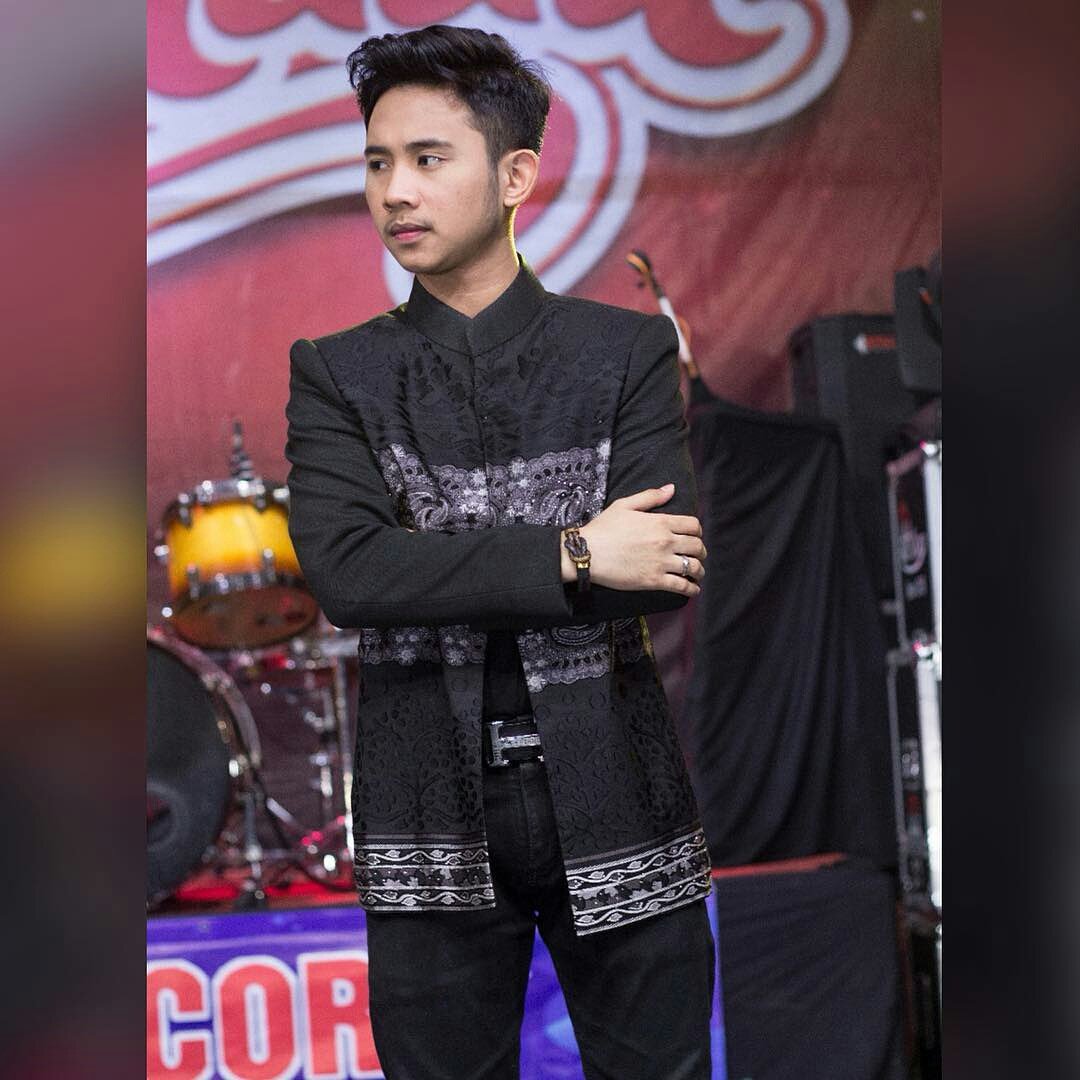 boy <a href="/DA3_Rafly/">Muh.Rafly Heriawan</a>
😍😍😍
#2ndAnniversaryFerafqu