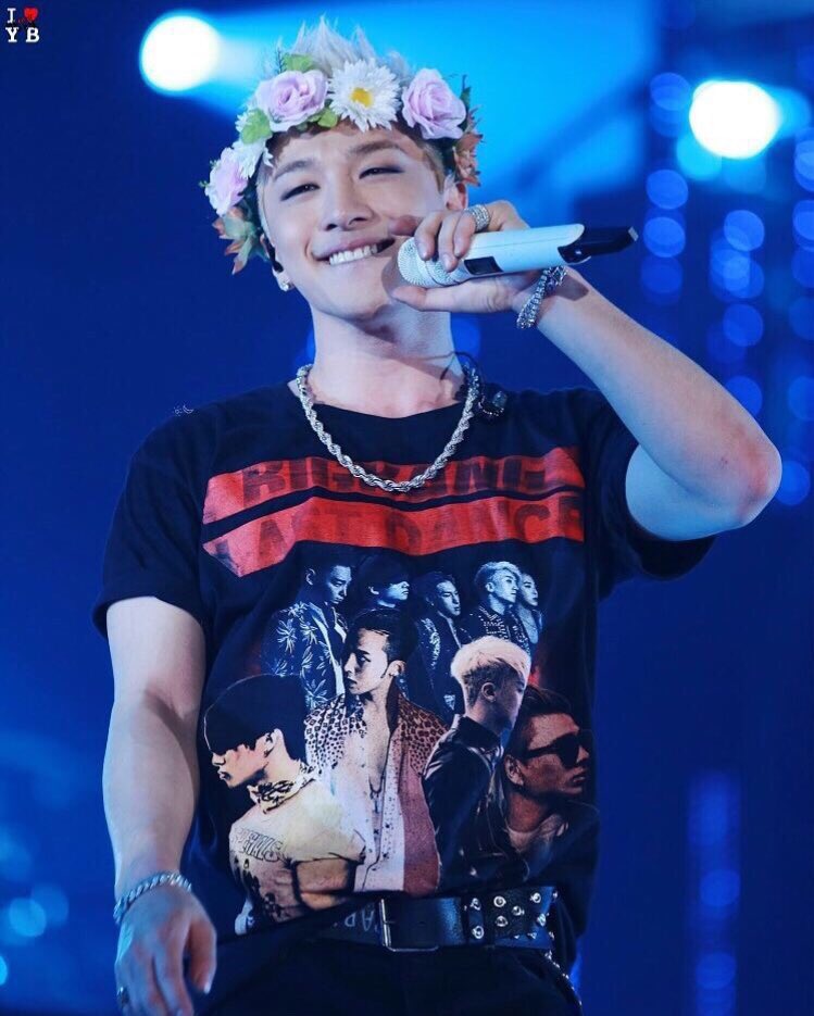 ____youngbaes's tweet photo. 日々BIGBANGの魅力、ヨンベの魅力に惹かれまくってるJKです⚡️⚡️
誰でもフォローしてください☀️☀️

#Twitter上にいるBIGBANGぺん全員と繋がるのが密かな夢だったりするのでとりあえずこれを見たBBペンさんはRTもしくはフォローしていただけると全力でフォローしに行きます https://t.co/VTuqTB9d5Y