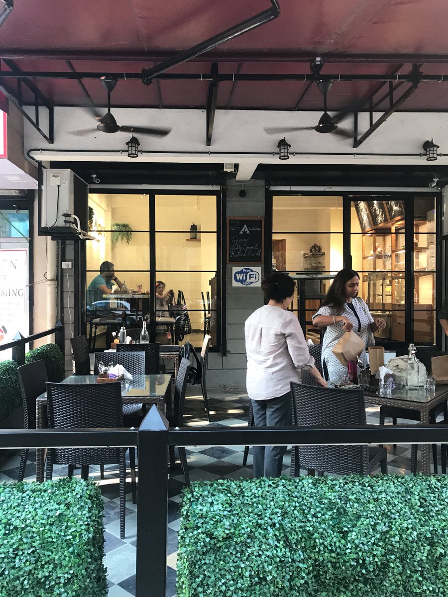 Saburbanette's tweet photo. Newly opened in sundervan, quaint &amp; cozy #AugustCafe Deli, Bakery &amp; Patisserie. Worth a visit https://t.co/gTDm03ls6C