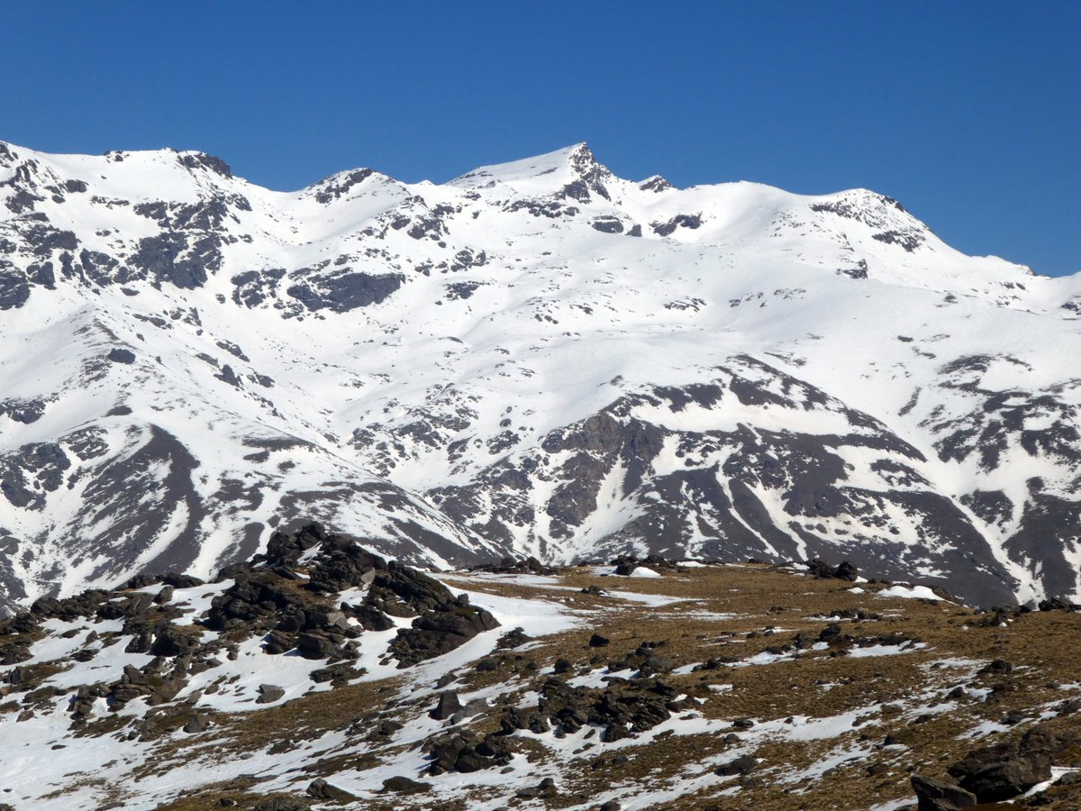 Conoces todas las caras de #SierraNevada ?
<a href="/SNevada_Parque/">Amig@s Sierra Nevada</a>