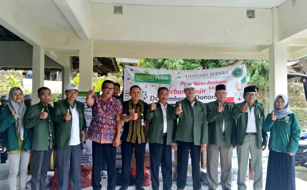 Pagi ini, Selasa (20/2) kami menuju Dk. Tempur Ds. Sumberejo Donorojo untuk menyerahkan bantuan logistik bagi korban bencana banjir bandang. Terima kasih bagi seluruh donatur yg turut berpartisipasi, semoga bermanfaat.