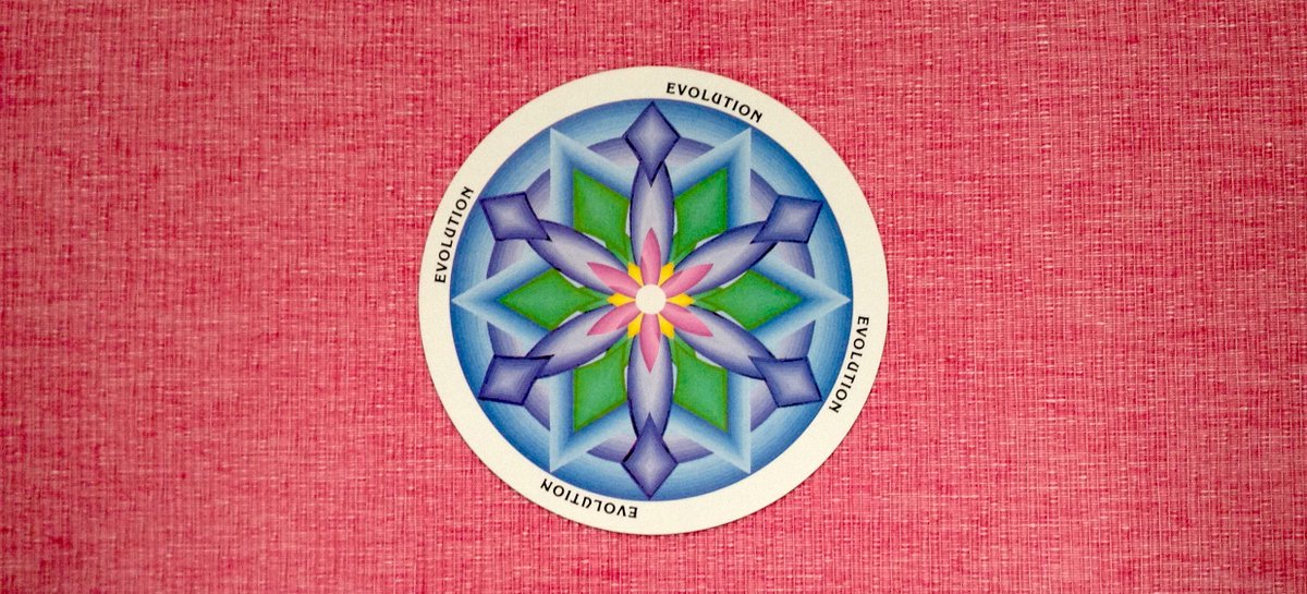 FreyaIngva's tweet photo. Use this #energy #pattern to help you change #surpassed structures &amp; #moulds still trapping you. 
Ask yourself: Is this thought/choice truly supporting me?

#evolve #evolution #innergrowth #energypattern #innerguidance #dowser #dowsing #divining #diviner https://t.co/K8unxHEqT5