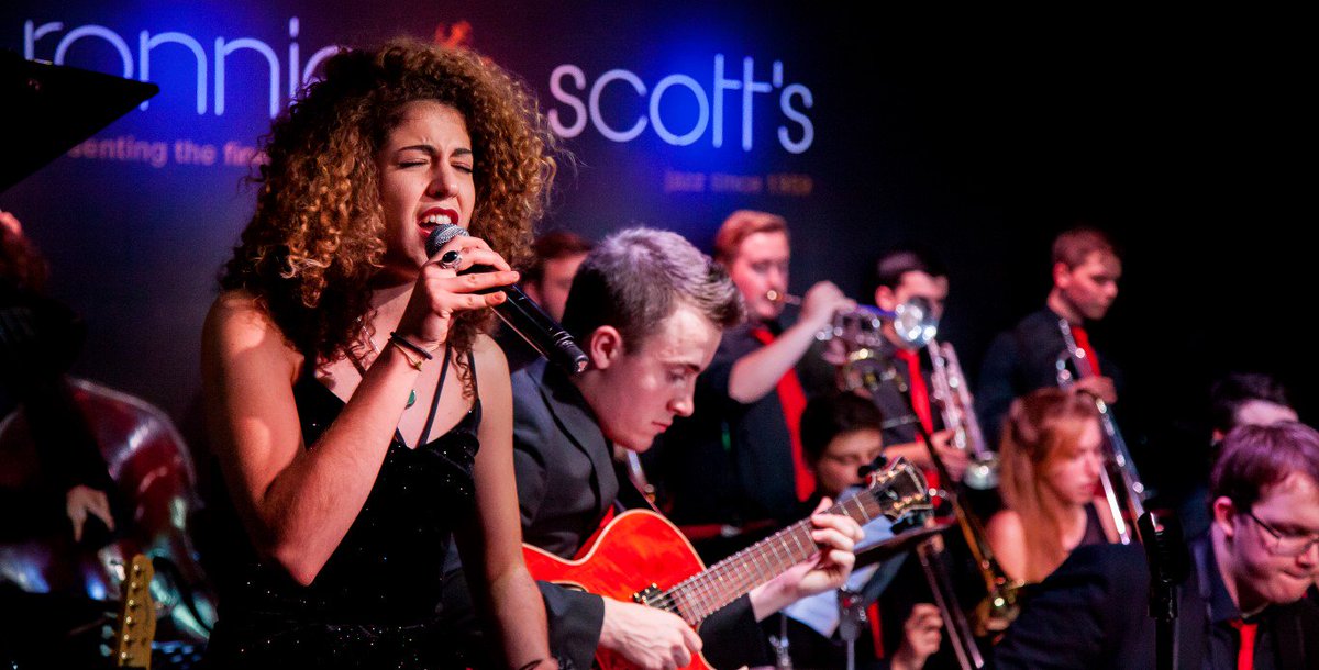 We'll be in Swansea’s <a href="/TaliesinSwansea/">Taliesin Arts Centre</a> THIS SUN 25 FEB performing our What Is Hip programme, designed to make you groove 🎷💃Watch our video of Mama Badgers by Julian Siegel…expect cracking tunes such as this &amp; more! 
🎟️: bit.ly/2DApP5C  
🎥: bit.ly/2EW3m3P